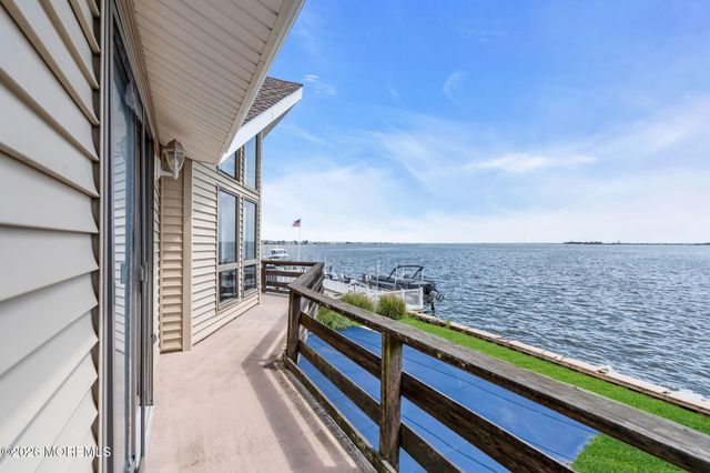 1893 Lookout Drive, Toms River, NJ 08753