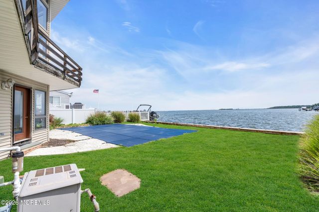 1893 Lookout Drive, Toms River, NJ 08753