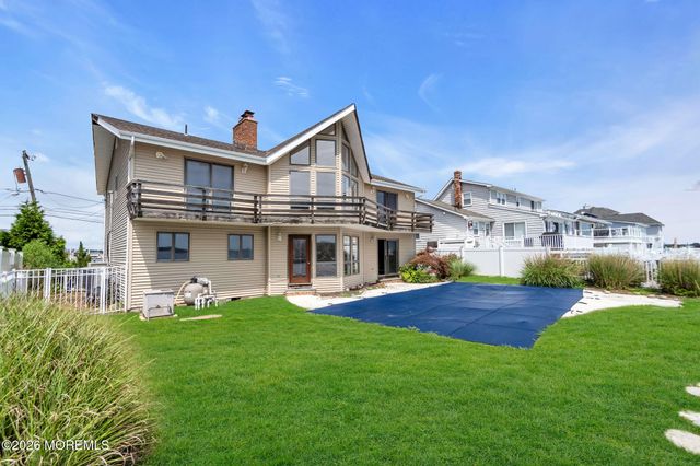 1893 Lookout Drive, Toms River, NJ 08753