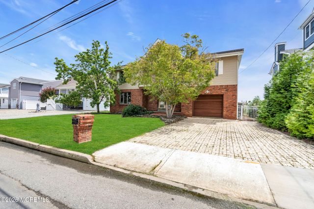 1893 Lookout Drive, Toms River, NJ 08753