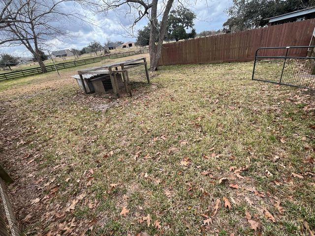 407 Branding Iron Circle, Angleton, TX 77515