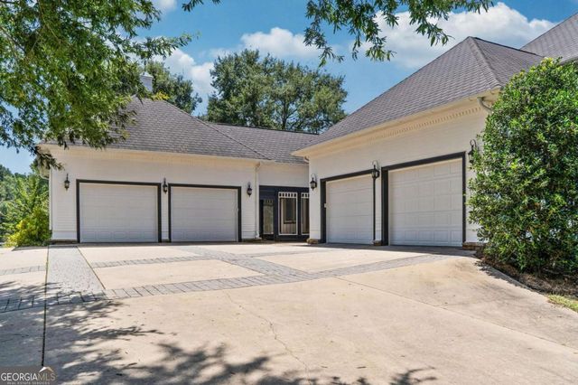 956 Al Roberts Road, Senoia, GA 30276