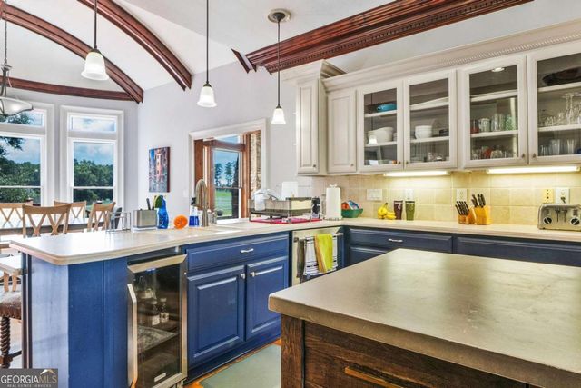 956 Al Roberts Road, Senoia, GA 30276