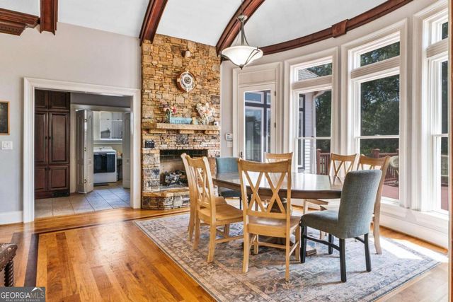 956 Al Roberts Road, Senoia, GA 30276