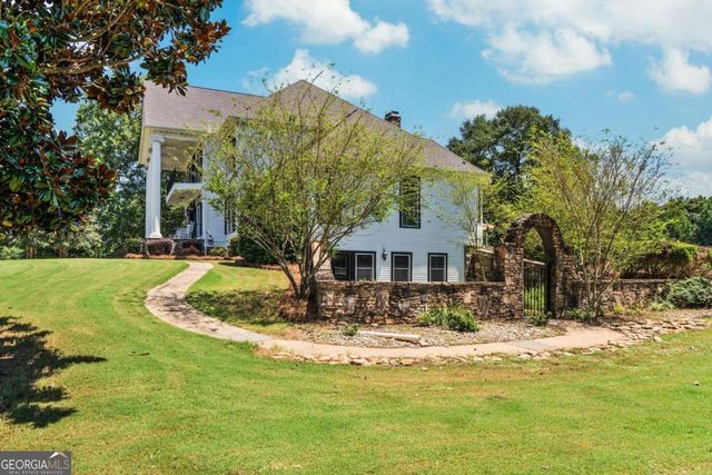 956 Al Roberts Road, Senoia, GA 30276