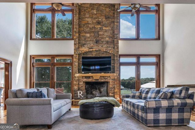 956 Al Roberts Road, Senoia, GA 30276