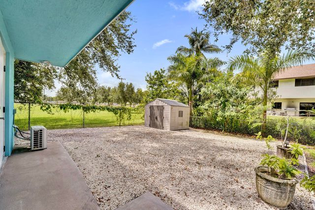 5081 SW 29TH Way, Dania Beach, FL 33312