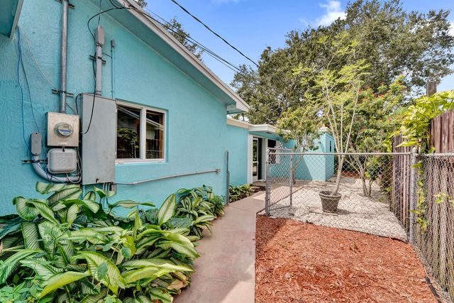 5081 SW 29TH Way, Dania Beach, FL 33312