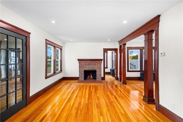 20 E Barrows Street, Cumberland, RI 02864