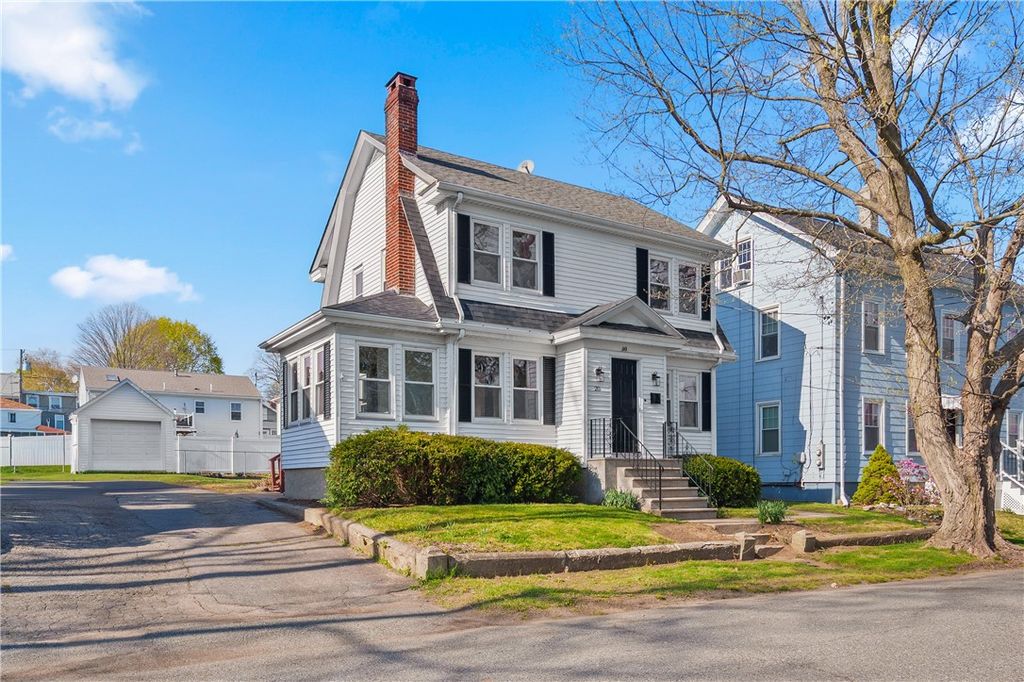 20 E Barrows Street, Cumberland, RI 02864