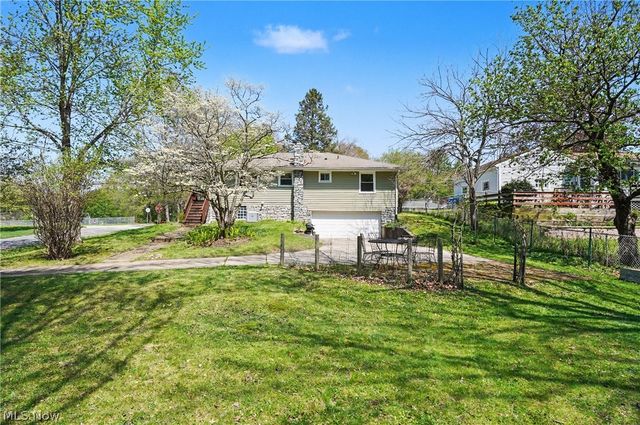 1038 Elno Avenue, Kent, OH 44240