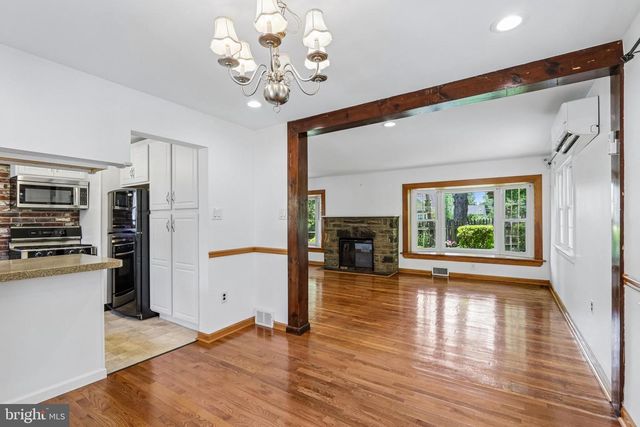 647 PINNEY RD, Huntingdon Valley, PA 19006