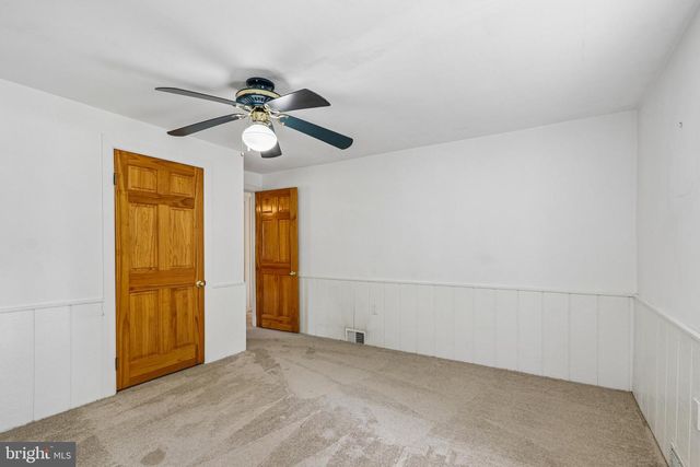 647 PINNEY RD, Huntingdon Valley, PA 19006