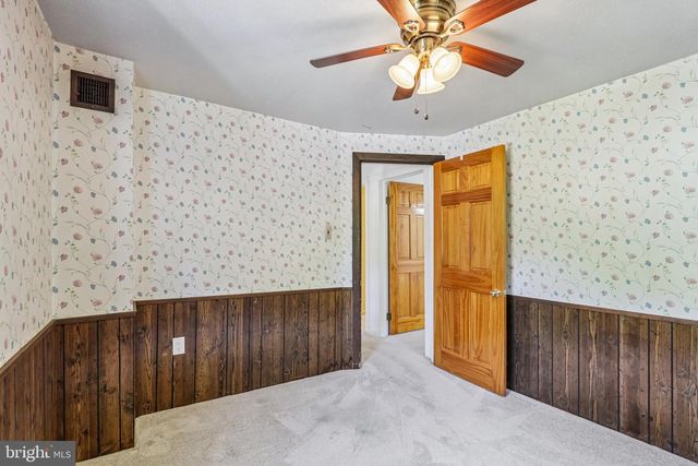 647 PINNEY RD, Huntingdon Valley, PA 19006