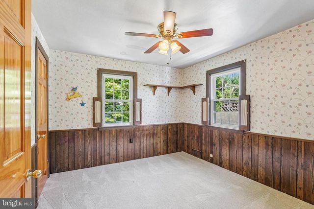 647 PINNEY RD, Huntingdon Valley, PA 19006