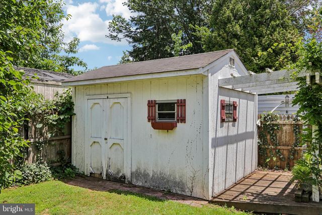 647 PINNEY RD, Huntingdon Valley, PA 19006