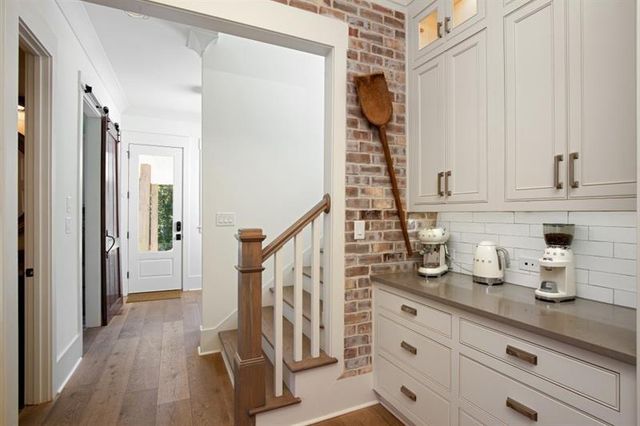 13235 SE Arnold Mill Road, Roswell, GA 30075
