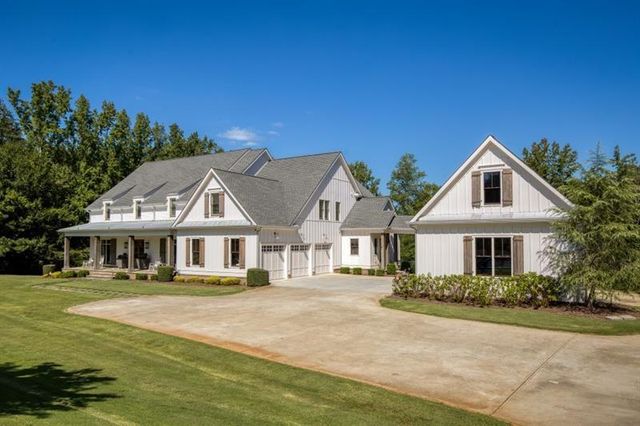 13235 SE Arnold Mill Road, Roswell, GA 30075