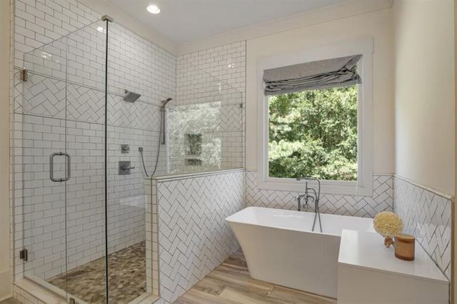13235 SE Arnold Mill Road, Roswell, GA 30075