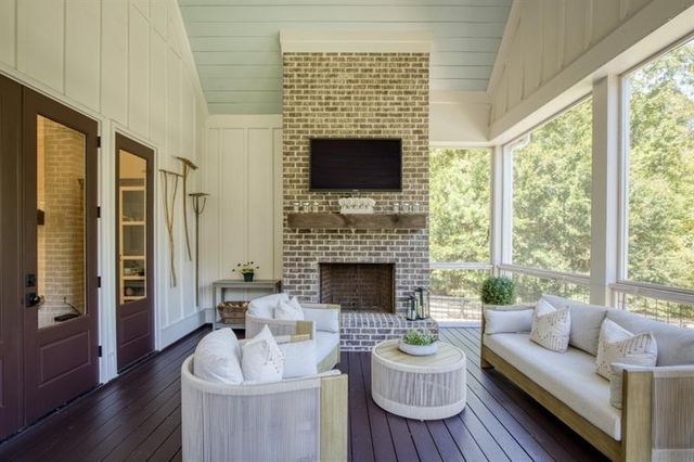 13235 SE Arnold Mill Road, Roswell, GA 30075