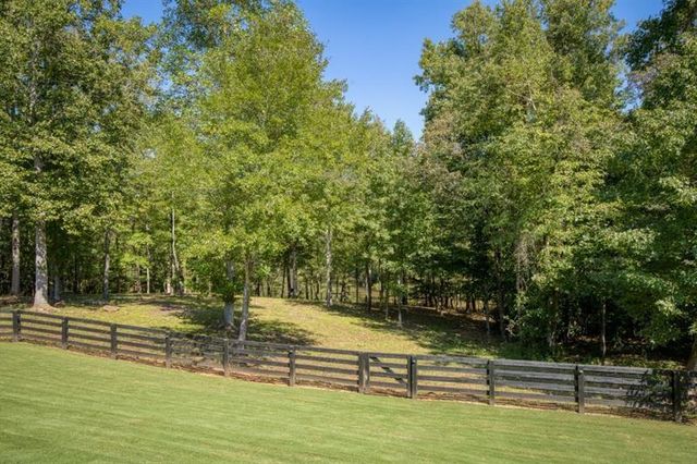13235 SE Arnold Mill Road, Roswell, GA 30075