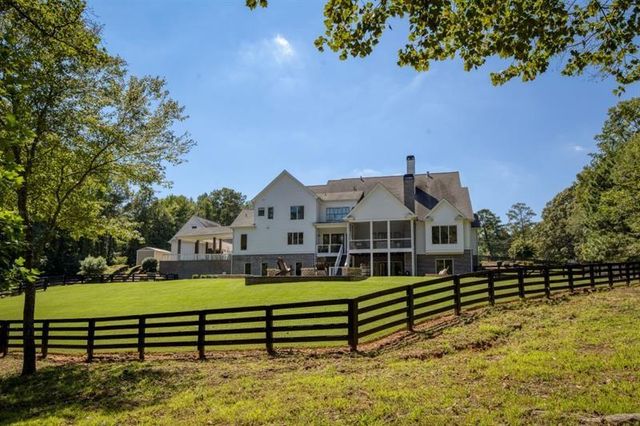 13235 SE Arnold Mill Road, Roswell, GA 30075