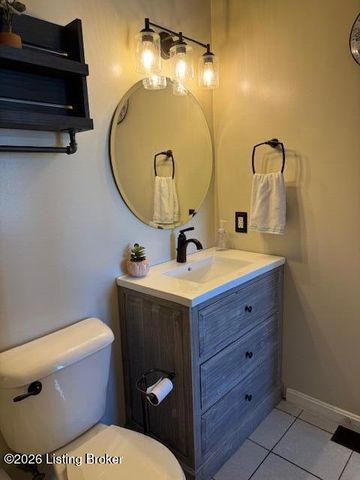 7214 Hassock Dr, Louisville, KY 40258