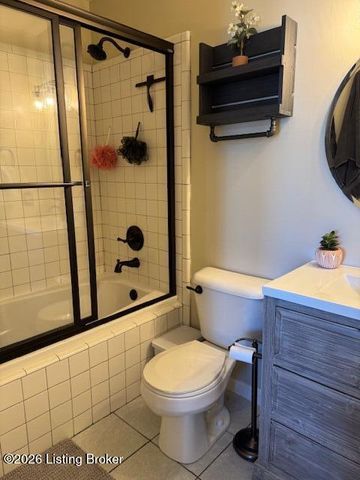 7214 Hassock Dr, Louisville, KY 40258