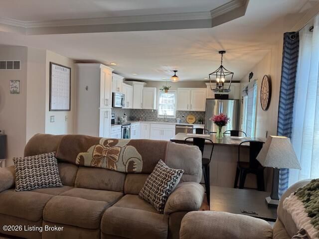 7214 Hassock Dr, Louisville, KY 40258