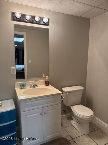 7214 Hassock Dr, Louisville, KY 40258