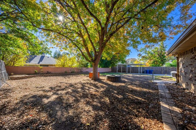 307 Erin Dr, Kerrville, TX 78028