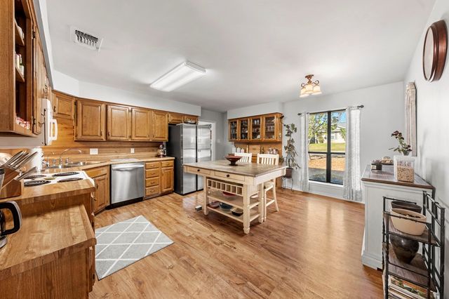 307 Erin Dr, Kerrville, TX 78028