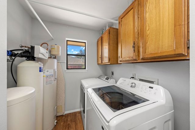 307 Erin Dr, Kerrville, TX 78028