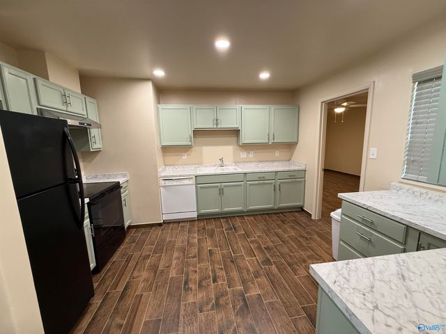 113 Whitney Avenue NE, Huntsville, AL 35811