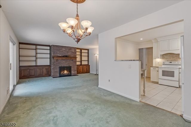 38 Goldfinch Dr, Allamuchy Twp., NJ 07840