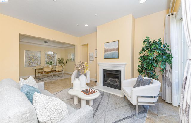 3489 Capoterra Way, Dublin, CA 94568