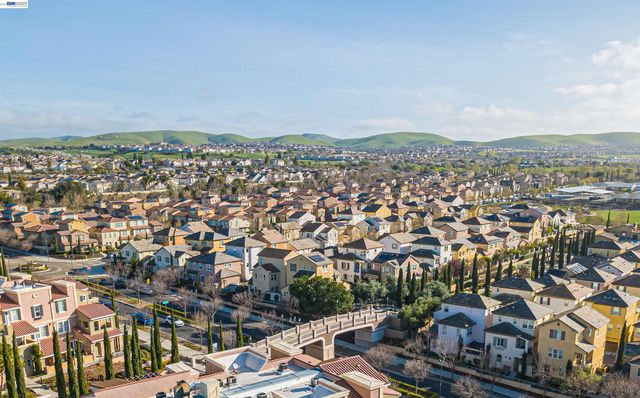 3489 Capoterra Way, Dublin, CA 94568