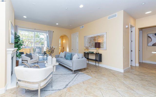 3489 Capoterra Way, Dublin, CA 94568