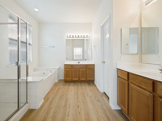 2806 Cheshire Way, Grand Prairie, TX 75052