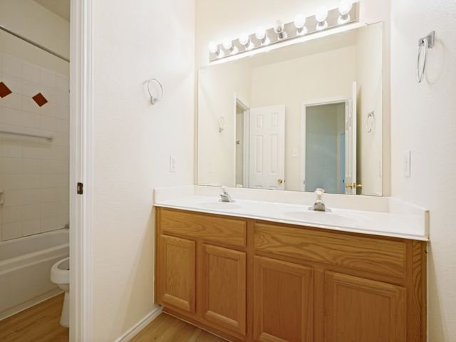 2806 Cheshire Way, Grand Prairie, TX 75052