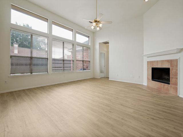 2806 Cheshire Way, Grand Prairie, TX 75052