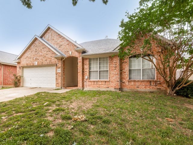 2806 Cheshire Way, Grand Prairie, TX 75052