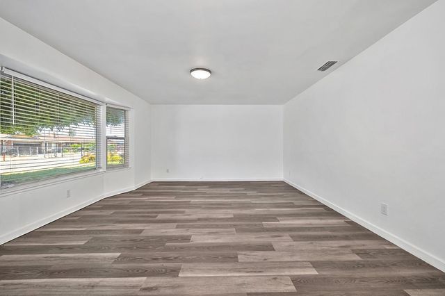 8267 Fieldpoppy Cir, Sacramento, CA 95828