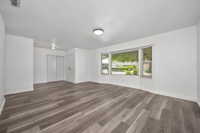 8267 Fieldpoppy Cir, Sacramento, CA 95828
