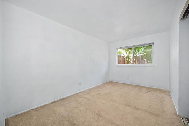 8267 Fieldpoppy Cir, Sacramento, CA 95828