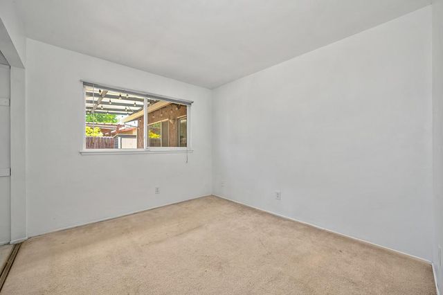 8267 Fieldpoppy Cir, Sacramento, CA 95828