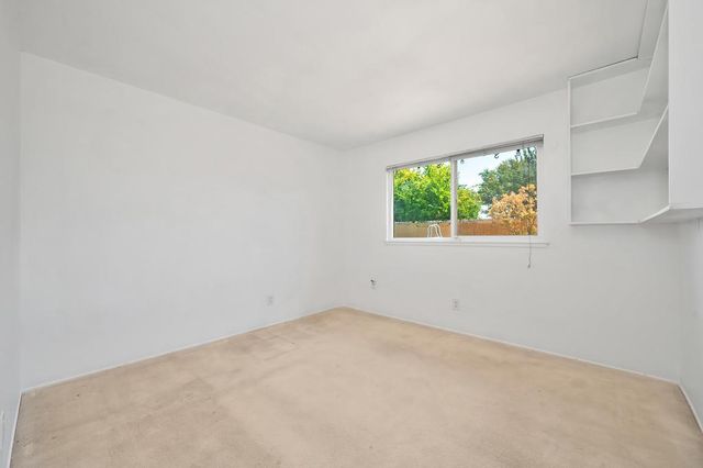 8267 Fieldpoppy Cir, Sacramento, CA 95828