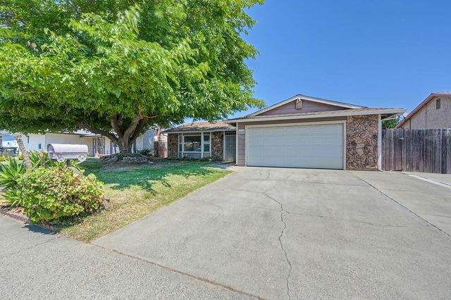 8267 Fieldpoppy Cir, Sacramento, CA 95828