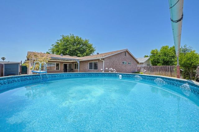 8267 Fieldpoppy Cir, Sacramento, CA 95828