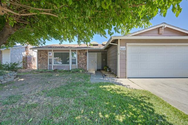 8267 Fieldpoppy Cir, Sacramento, CA 95828